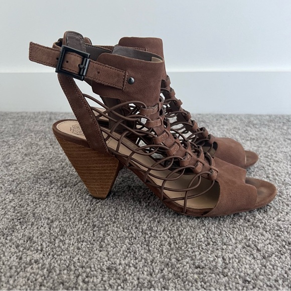 Vince Camuto Heels - Picture 3 of 5